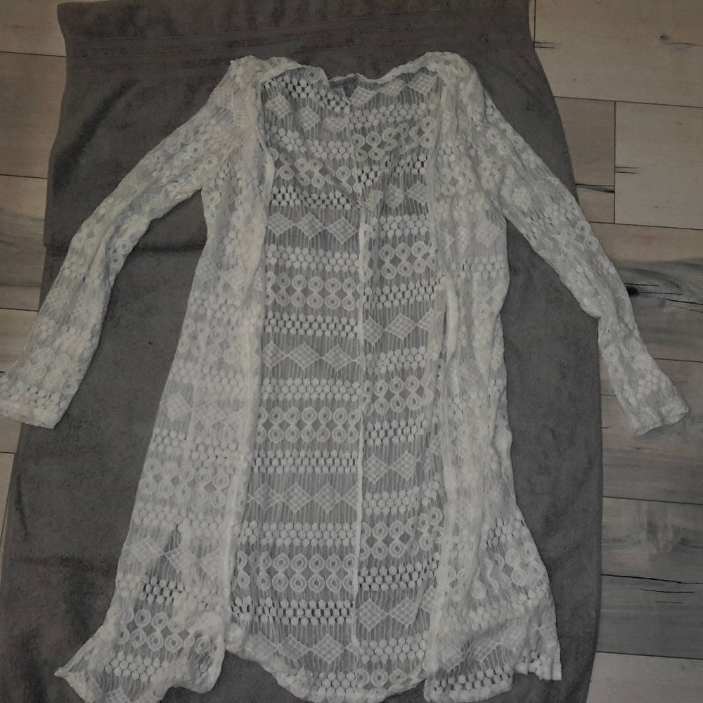 Lace kimono